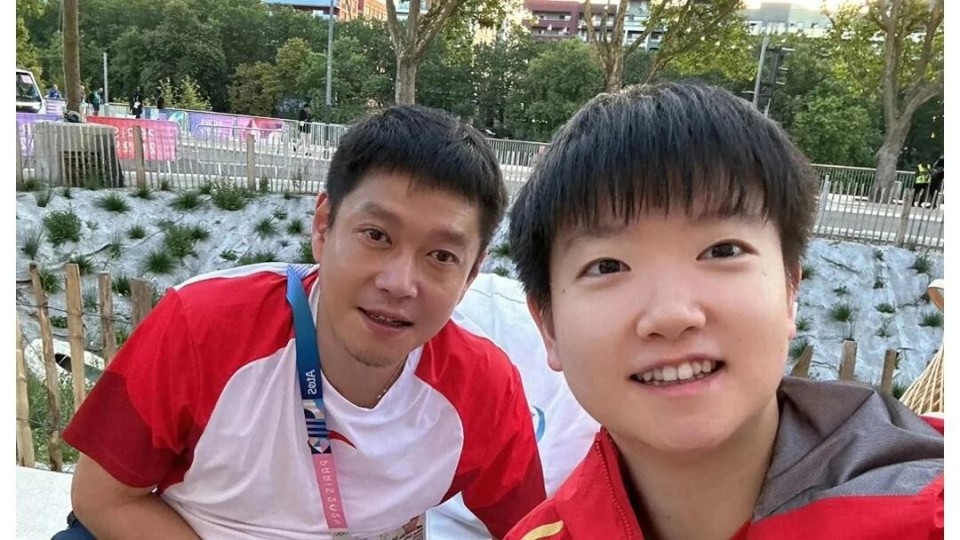 被网友拍到